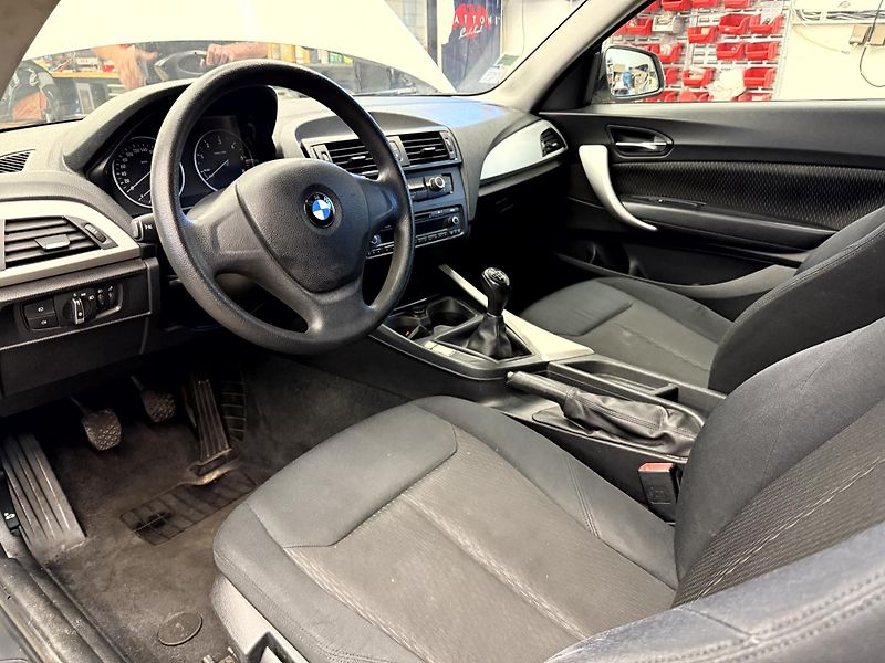 BMW Řada 1 116D 1.6D 85kW - fotka 7 z 13
