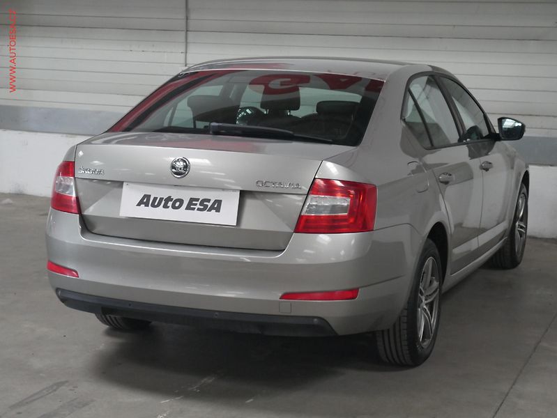 Škoda Octavia (2016) 1.4 TSi, ČR, Ambition - fotka 6 z 18