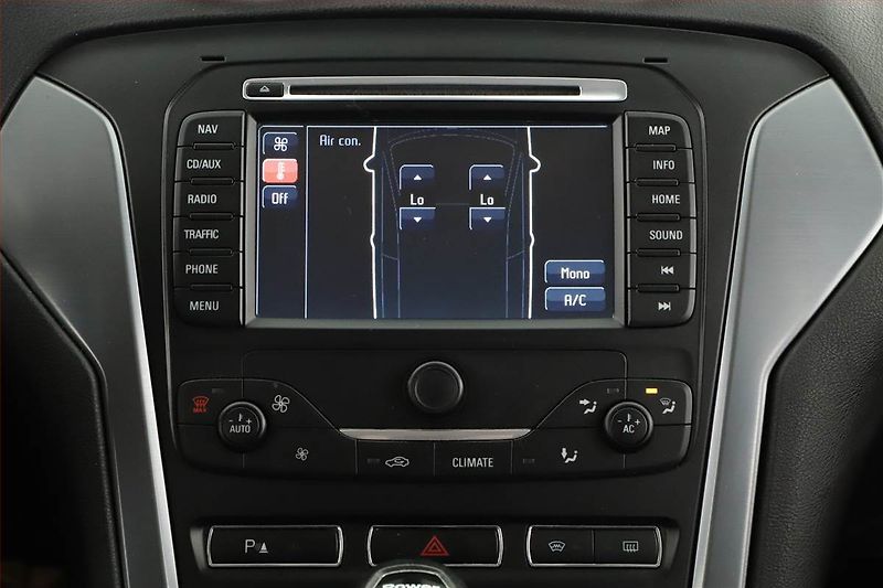 Ford Mondeo (2012) 2.0 TDCi, Automat, po STK - fotka 13 z 16