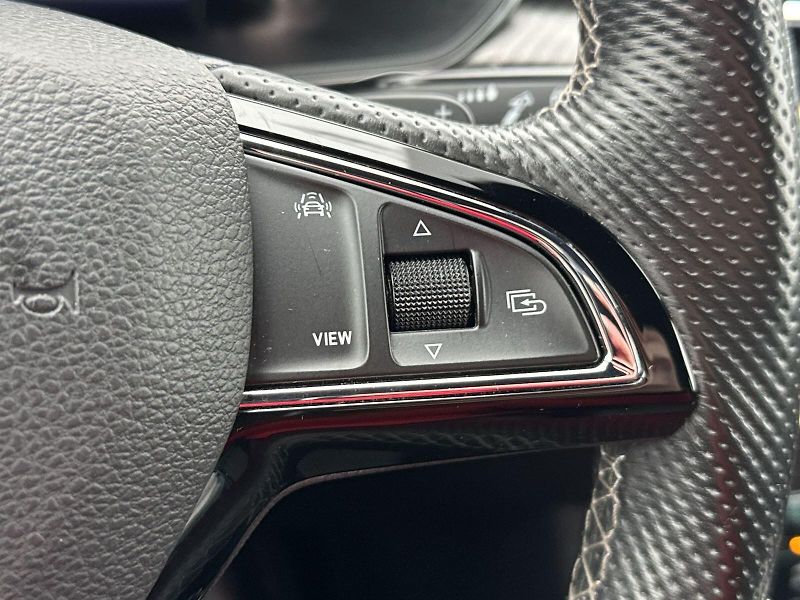 Škoda Superb (2020) Combi 2.0 TDI DSG Sportline - fotka 16 z 36