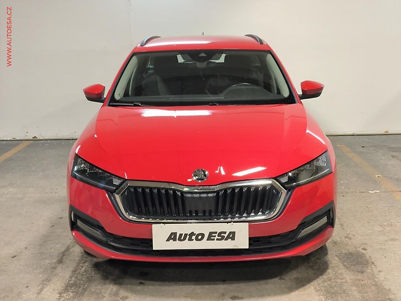 Škoda Octavia (2021) 2.0 TDi, ČR, Ambition, LED - fotka 2 z 17