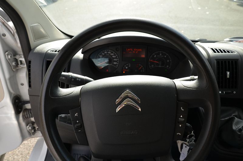Citroën Jumper (2022) 2.2BHDi 33 L2H2 140 4d - fotka 9 z 12