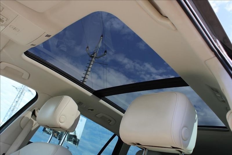 Volkswagen Passat 2,0 TDi  HIGHLINE, 4 x 4, DSG - fotka 33 z 38