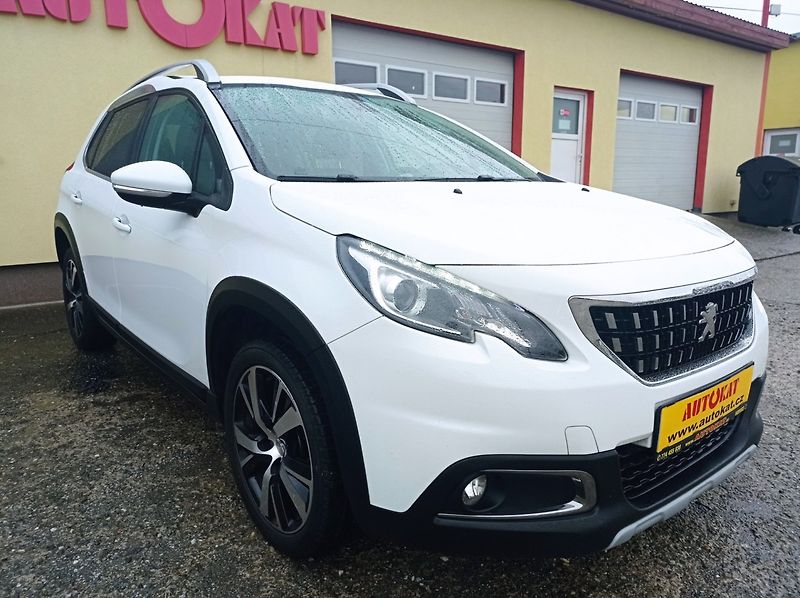 Peugeot 2008 1.5 75kW/Navi/1Maj/TOP - fotka 1 z 40