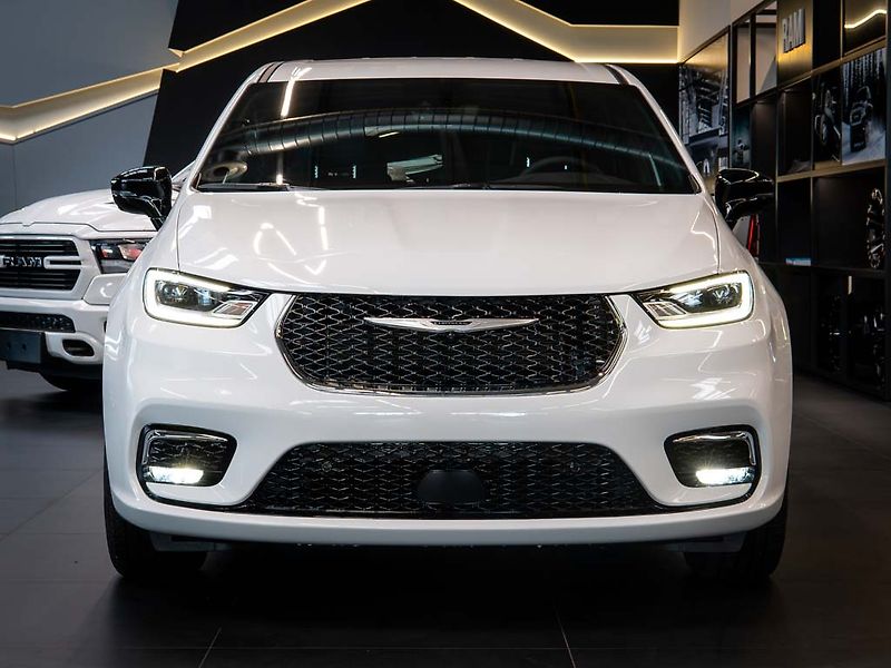 Chrysler Pacifica (2026) 3.6 Select AWD, 360 Cam 2x LCD - fotka 12 z 33