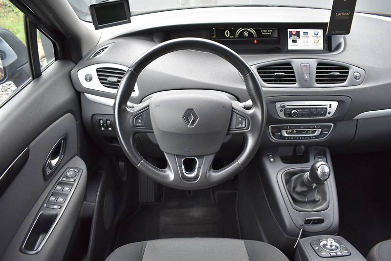 Renault Scénic 1,2 Tce PARIS,NAV,TZ,AKCE! - fotka 10 z 16