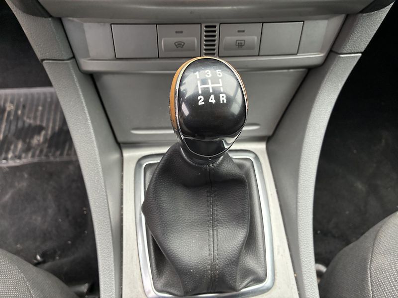 Ford Focus 1,6 TDCi-66kW,KOMBI,KLIMA,ALU - fotka 16 z 20