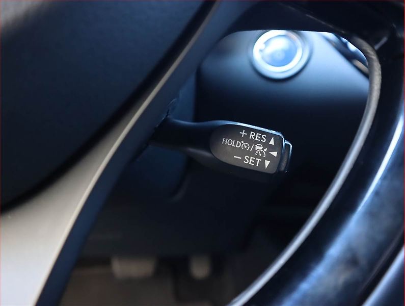 Toyota C-HR (2019) 1.8 Hybrid - fotka 21 z 22