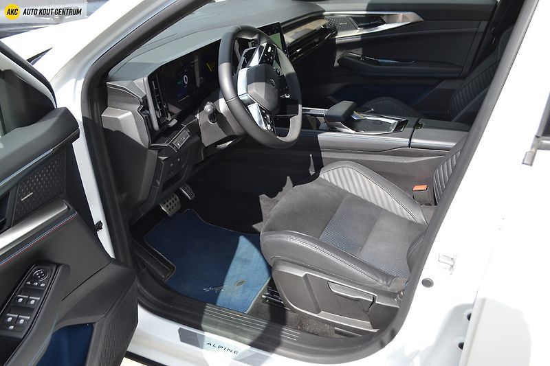 Renault Rafale esprit Alpine E-Tech full hybr - fotka 33 z 75