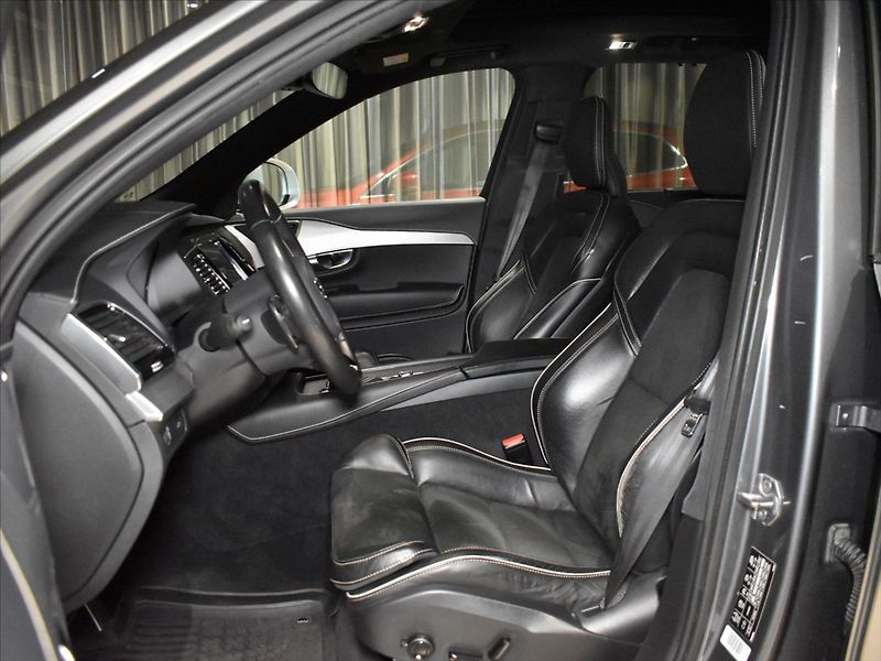 Volvo XC90 2,0 T6 AWD R-design Vzduch - fotka 8 z 26