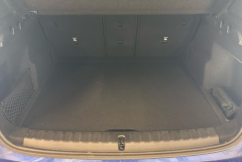 BMW X1 sDrive18d - fotka 11 z 13