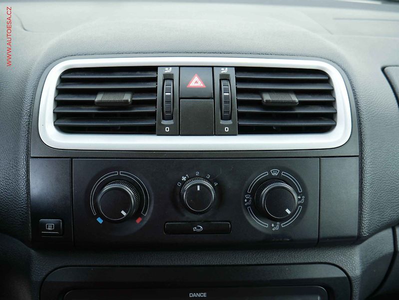 Škoda Fabia (2009) 1.2HTP, ČR, servis.kniha - fotka 13 z 14