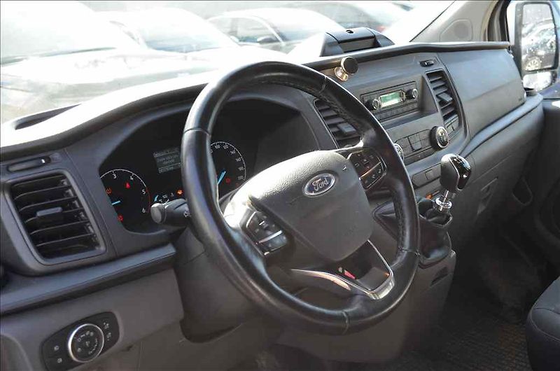 Ford Transit (2022) CUSTOM 2,0 D - fotka 15 z 21