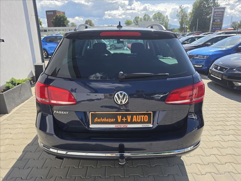 Volkswagen Passat 1,4 TSi 90KW Comfortline NAVI - fotka 7 z 45