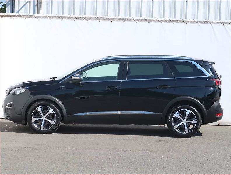 Peugeot 5008 (2018) GT Line 2.0 BlueHDi, Masáž - fotka 3 z 23