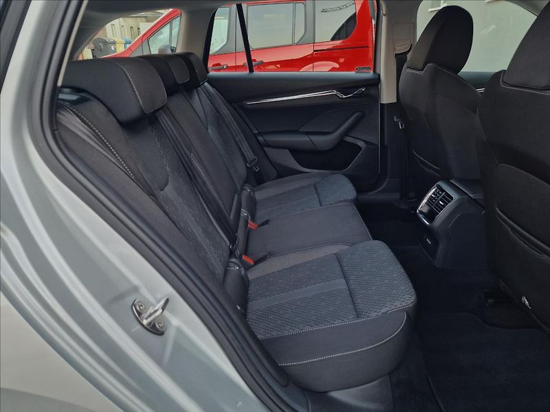 Škoda Octavia 2.0TDI 110kW 4x4 DSG Style,ČR - fotka 15 z 50