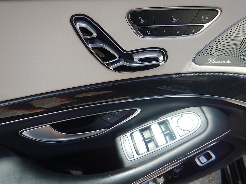 Mercedes-Benz Třídy S S 400 D 4MATIC - fotka 17 z 33