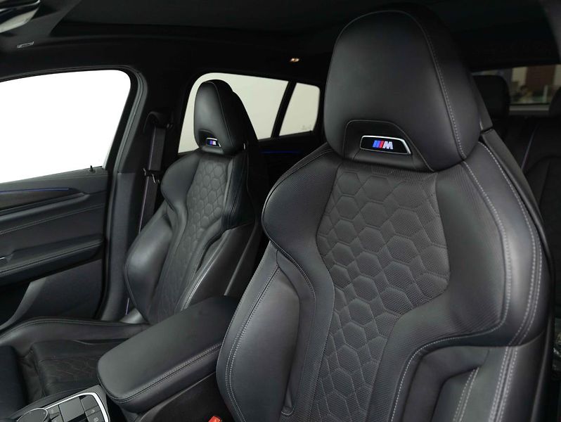 BMW X4 M - fotka 19 z 22