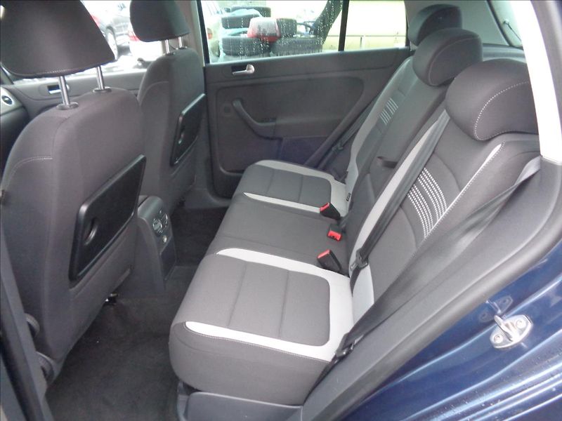 Volkswagen Golf Plus 1,4 - fotka 13 z 18