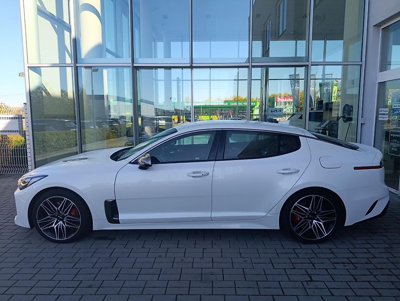 Kia Stinger (2021) 3.3. 269KW čr 1. Majitel - fotka 2 z 15