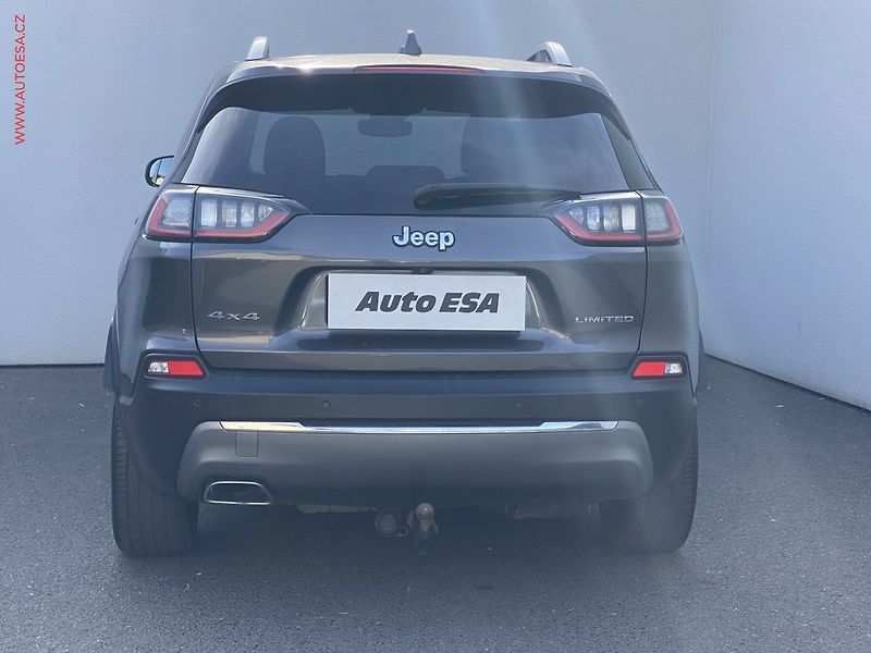 Jeep Cherokee (2020) 2.2 MJT 4X4, ČR, Limited, AT - fotka 5 z 20