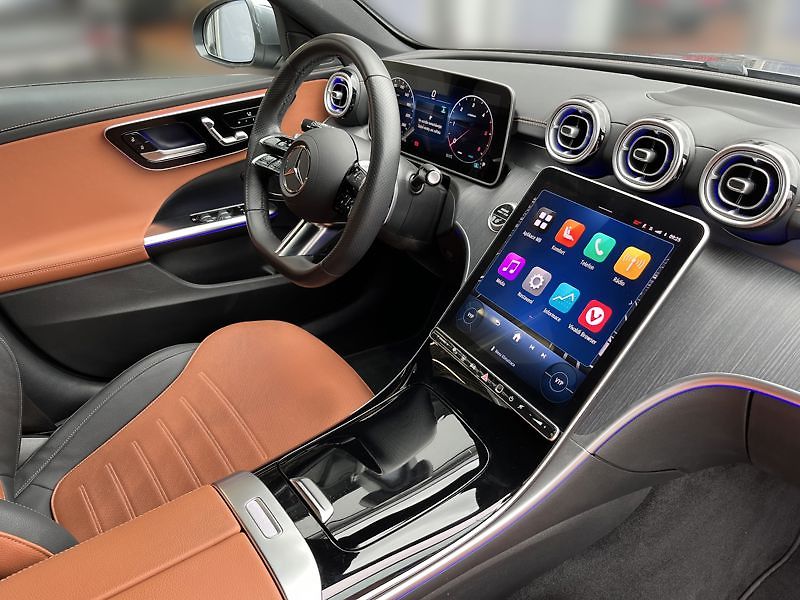 Mercedes-Benz Třídy C C-Třída 220 d 4MATIC AMG Editi - fotka 19 z 21