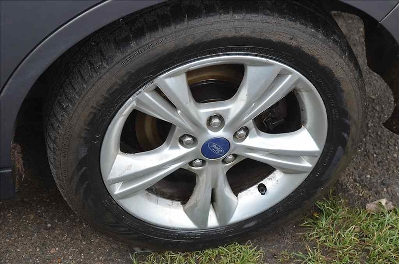 Ford C-MAX (2013) GRAND 1,0 ECOBOOST - fotka 9 z 22