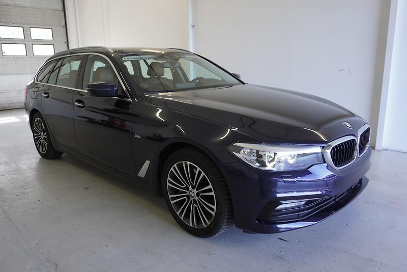 BMW Řada 5 3,0 XDRIVE AUT. - fotka 3 z 32