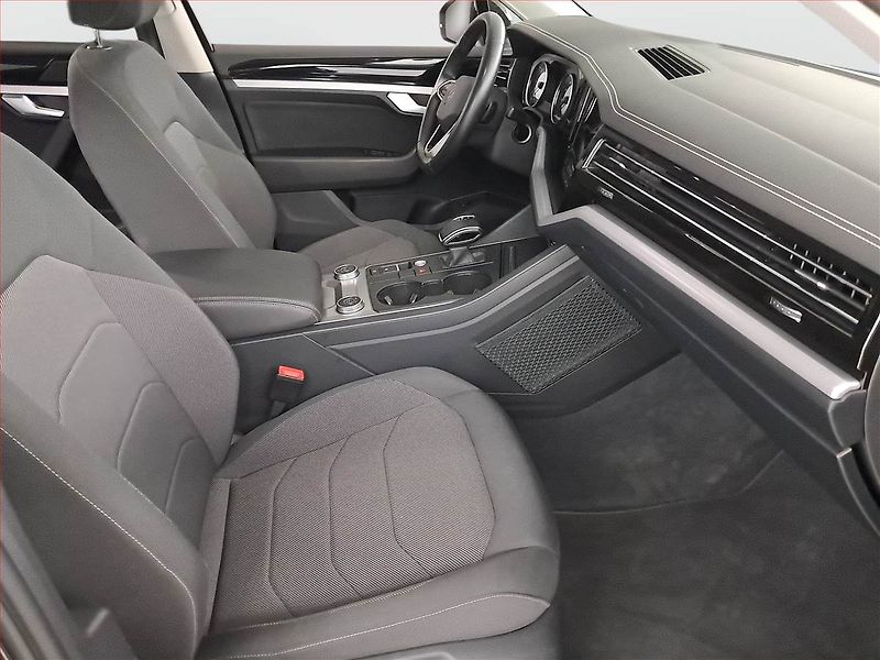 Volkswagen Touareg (2022) 3.0 TDI - fotka 9 z 22