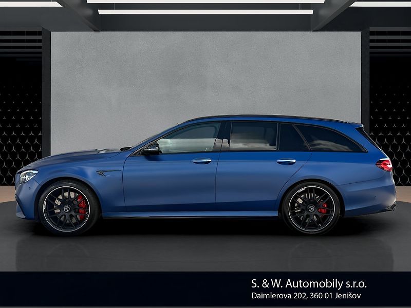 Mercedes-Benz Třídy E 63 S AMG - fotka 8 z 47