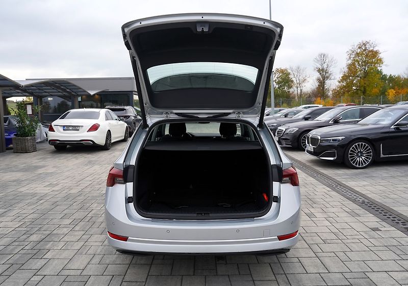 Škoda Octavia kombi IV  2.0 TDI/120 PS/navi - fotka 11 z 48