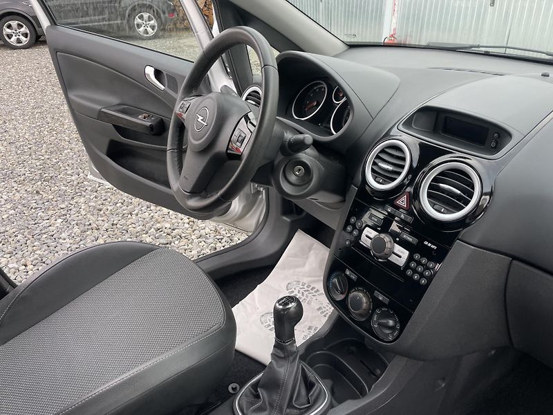 Opel Corsa 1.2i 80PS 141000KM KLIMA STK!! - fotka 148 z 169