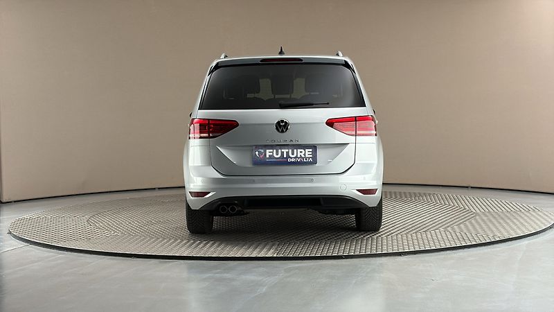 Volkswagen Touran 2.0 TDI DSG Highline - fotka 5 z 26