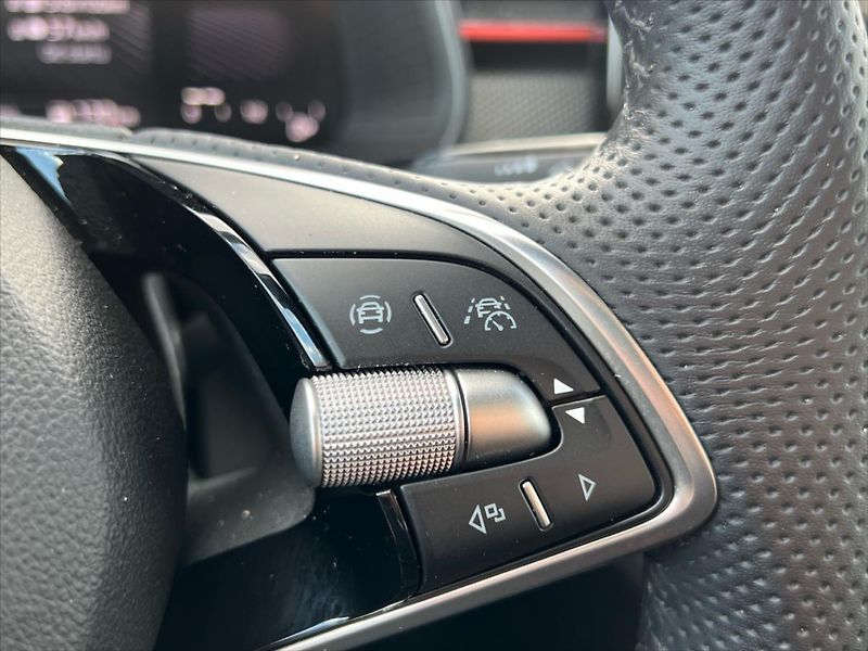 Škoda Scala 1,0 TSi 85kW MONTE CARLO - fotka 25 z 30