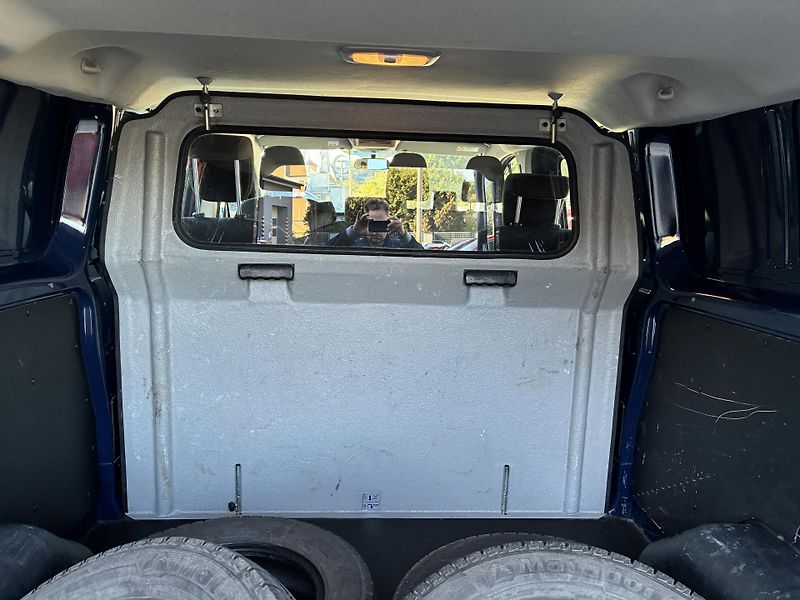 Ford Transit Custom 2.0-77kW REZERVACE - fotka 19 z 28