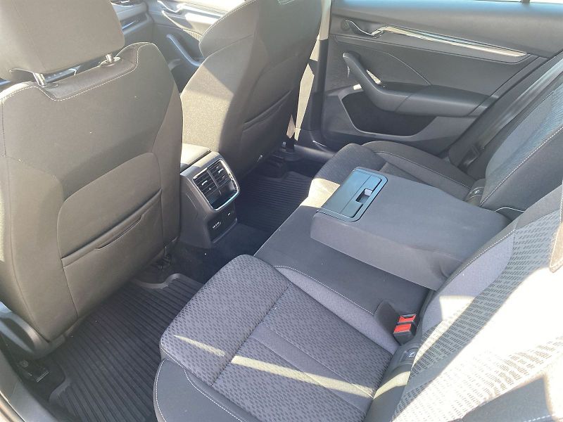 Škoda Octavia (2022) Combi 2.0 TDI 4x4 DSG Style + - fotka 7 z 37