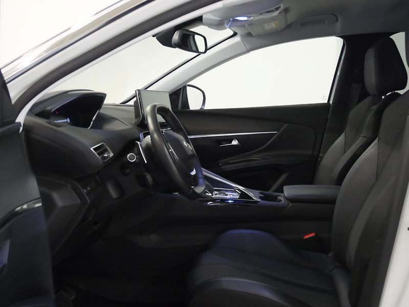 Peugeot 3008 - fotka 12 z 32
