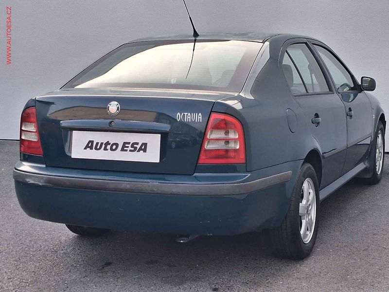 Škoda Octavia (2001) 1.9TDi, ČR, AC - fotka 4 z 15