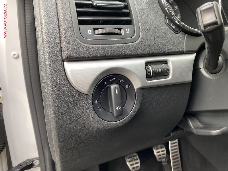 Škoda Yeti (2015) 2.0 TDi, Edition, STK4/28 - fotka 15 z 16