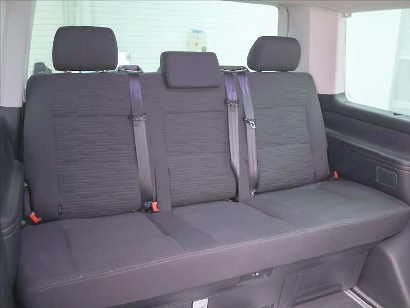 Volkswagen Multivan 2.0 TDI 150kW L 7 Míst DPH - fotka 15 z 33