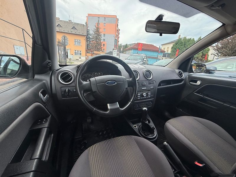 Ford Fusion (2009) 1.4 16V - fotka 7 z 14
