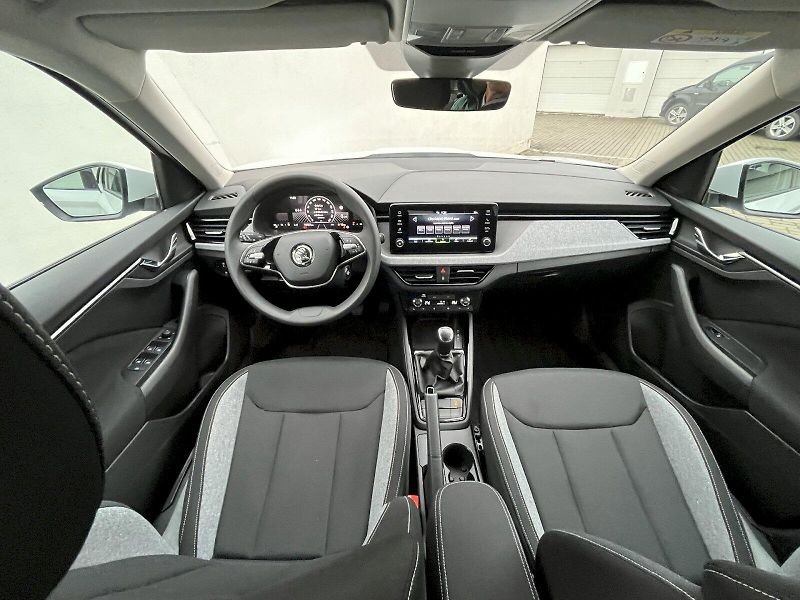 Škoda Kamiq (2024) 1,0TSI 85KW SELECTION - fotka 5 z 23