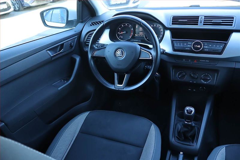 Škoda Fabia (2016) Ambition 1.2 TSI, Serv.kniha - fotka 7 z 18