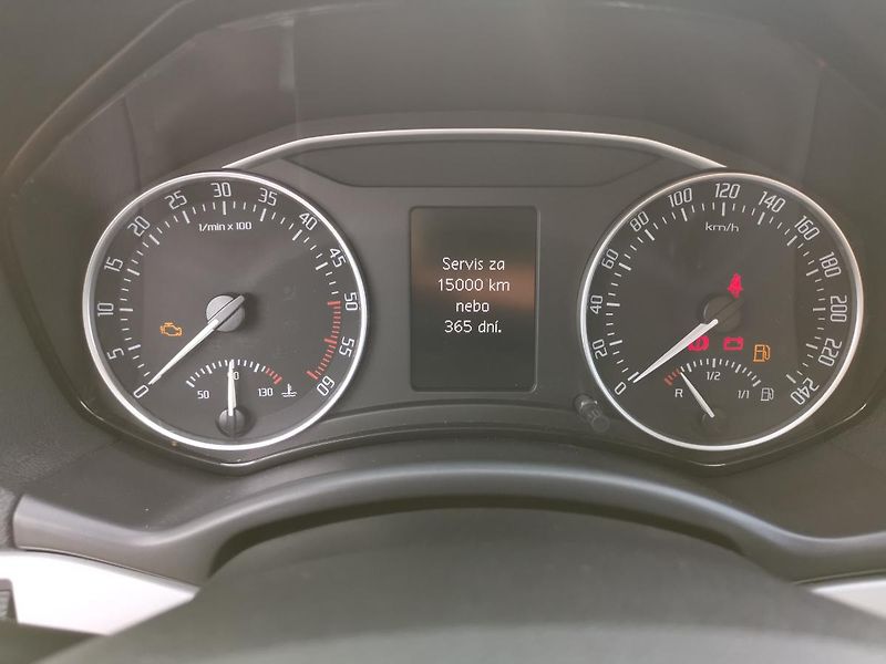 Škoda Octavia 2,0TDI 103 kW  CR ELEGANCE - fotka 39 z 49