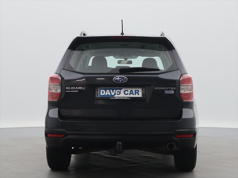 Subaru Forester 2,0 D-L 108kW CZ Sport - fotka 6 z 34