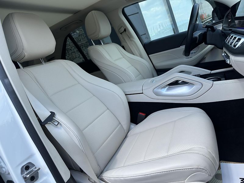 Mercedes-Benz GLE (2024) Mercedes-Benz GLE 450 AMG 2024 - fotka 10 z 20