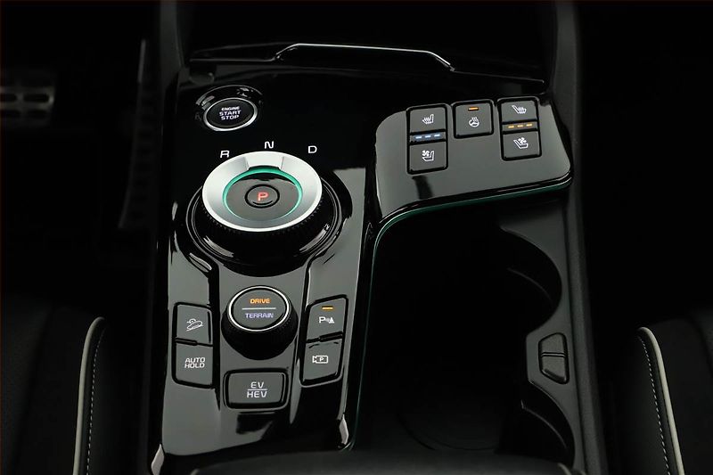 Kia Sportage (2023) GT Line 1.6 T-GDI PHEV - fotka 10 z 24