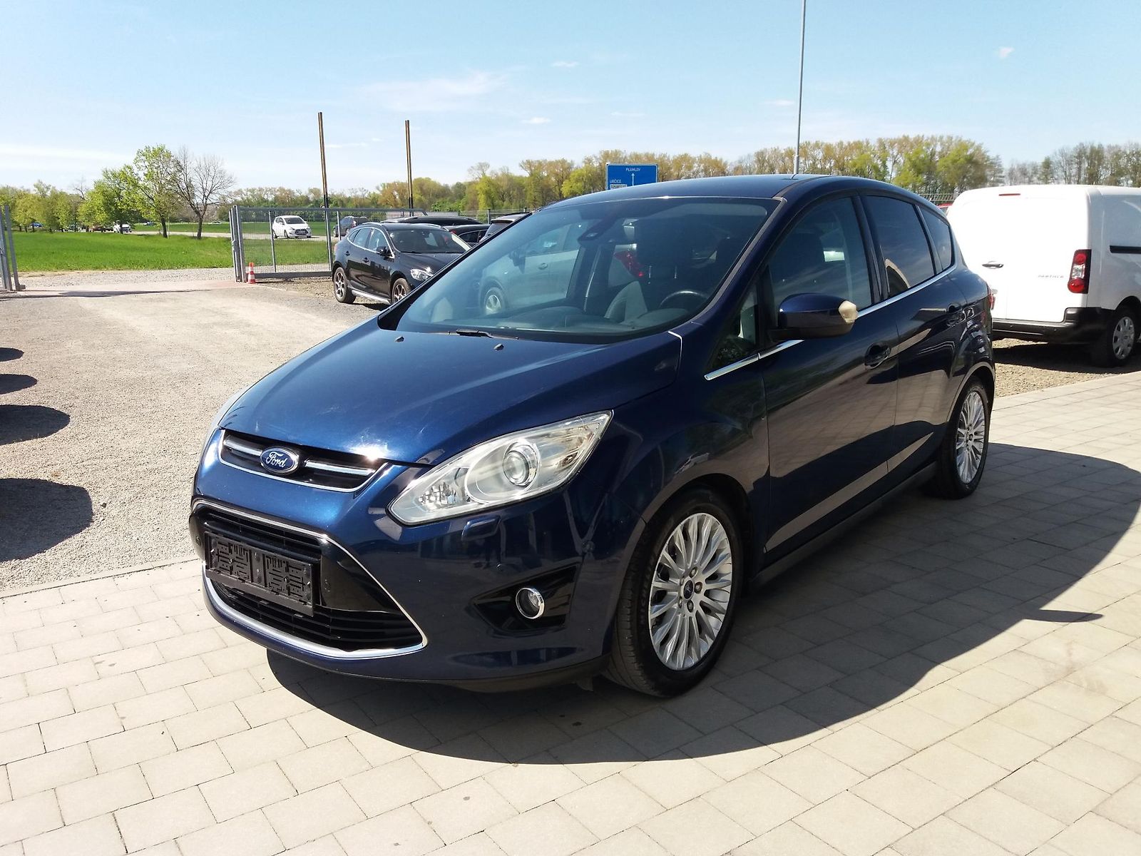 Ford C-MAX 1.6i,XENONY,SERVI.KNÍŽKA!!