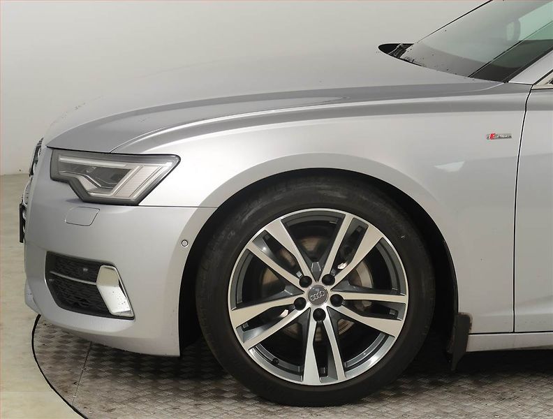 Audi A6 (2019) S line 40 TDI - fotka 15 z 26