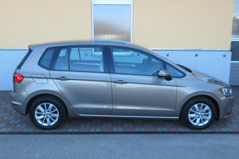Volkswagen Golf Sportsvan 1.2 TSi DSG AUT.KLIMA SADA KOL - fotka 3 z 37